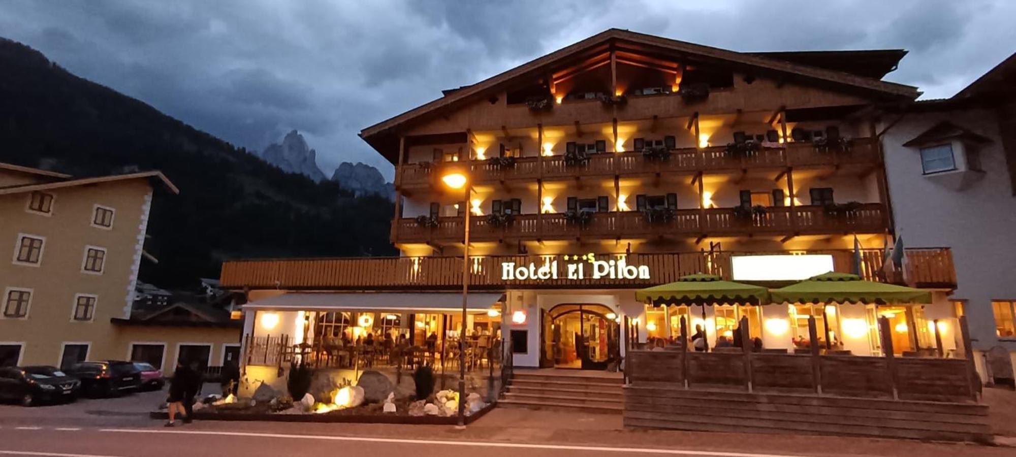 Hotel El Pilon Pozza di Fassa Exteriér fotografie