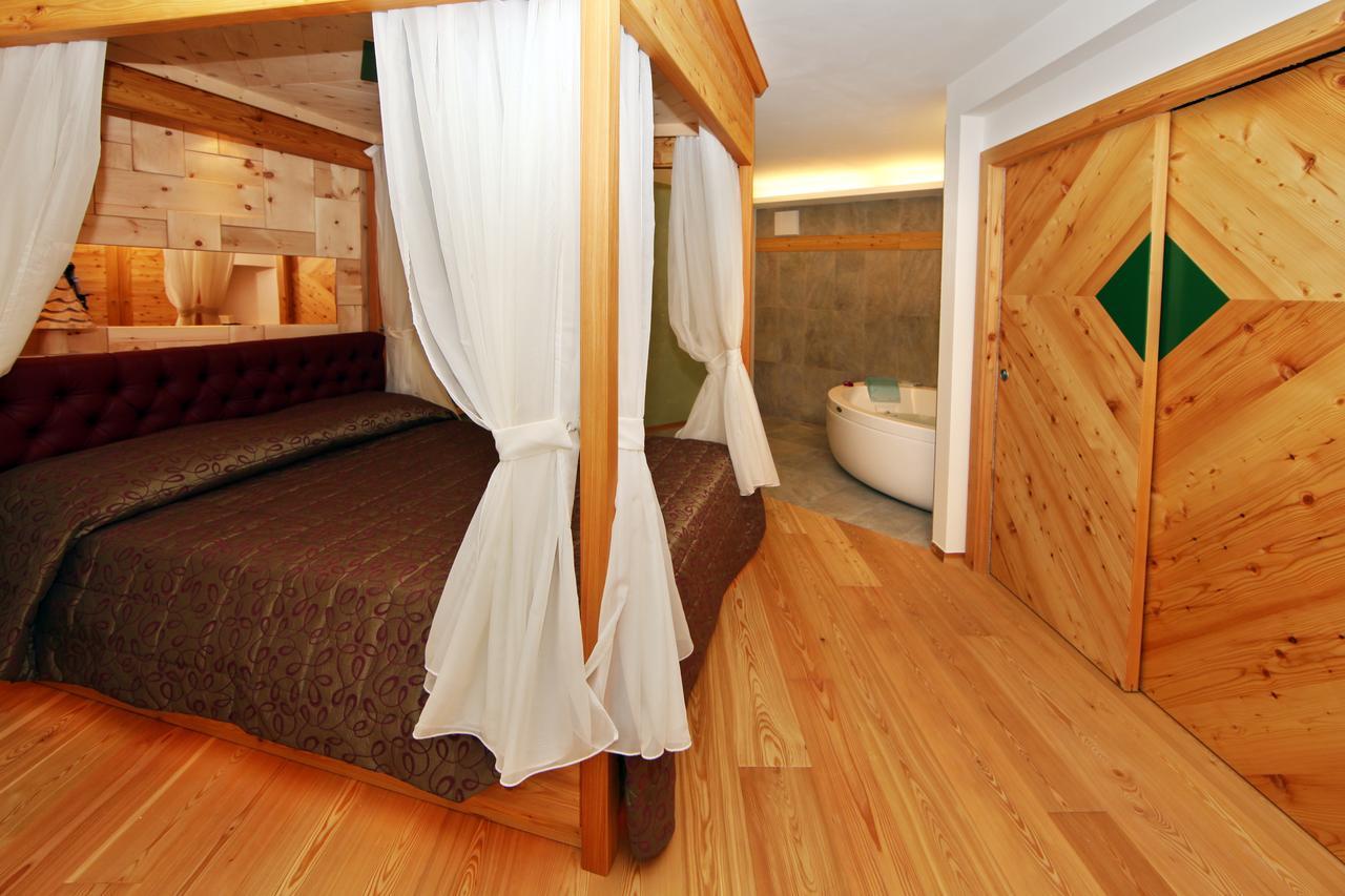 Hotel El Pilon Pozza di Fassa Exteriér fotografie