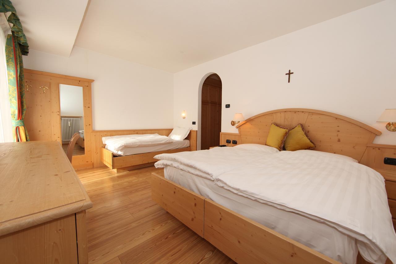Hotel El Pilon Pozza di Fassa Exteriér fotografie